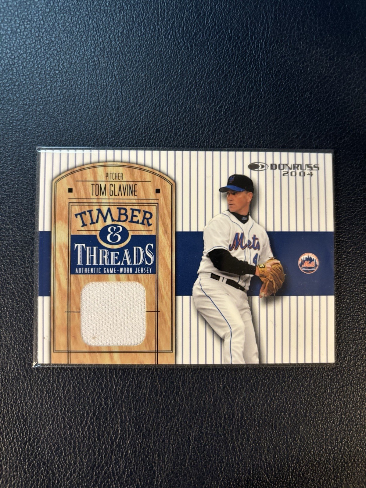2004 Donruss - Timber & Threads Tom Glavine #TT-20 (MEM) Card