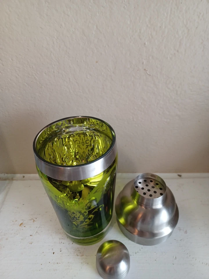 "Coctelera de vidrio verde festivo desplazamiento metálico borde y tapa de acero inoxidable, 9""" Foto 3 de 4