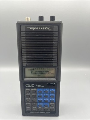 REALISTIC  Pro-37 Hyperscan Programmable Scanner 200 CHANNELS uhf/vhf-lo air