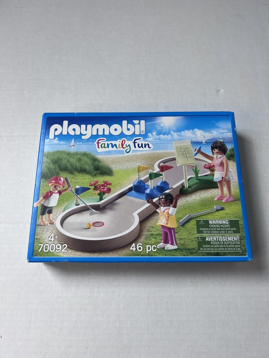 PLAYMOBIL 70092 Family Fun Minigolf – Spielspaß Für Die Ganze Familie