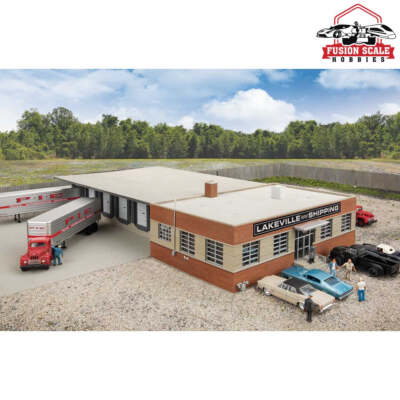 Walthers Cornerstone HO Scale CrossDock Truck Facility Kit 165/16 x 193/16 x 31/