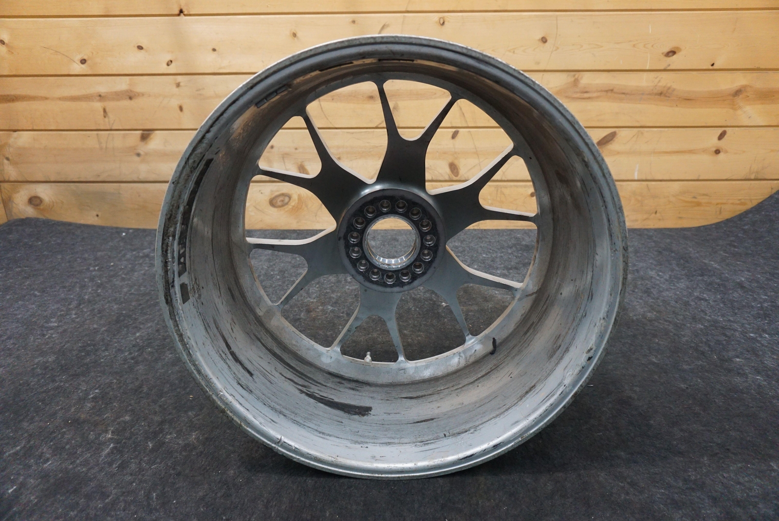 Front Right 19x9.5 Center Lock Racing Wheel Rim 341319 Ferrari 488 Challenge 18