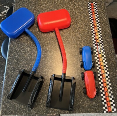 Original Dueling Stomp Racers Toy Car Launchers Set of 2 Blue & Red with 2 Cars