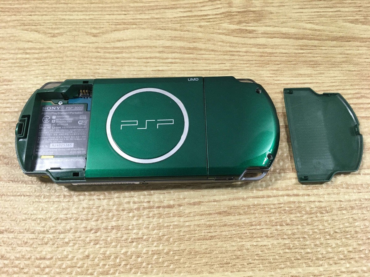 GD7673 Plz Read Item Condi PSP-3000 SPIRITED GREEN SONY PSP