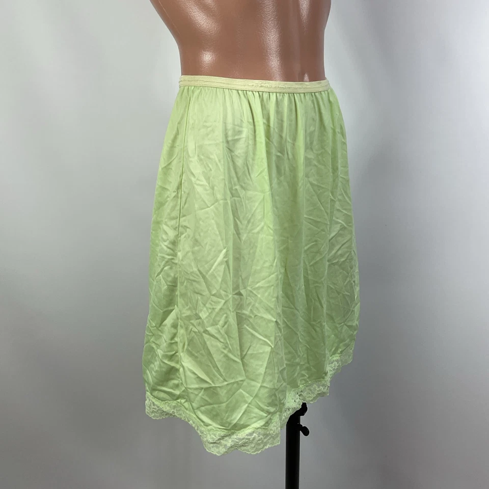 Gaymode 霓虹石灰绿色裙子懒人尼龙花边尺寸中号短复古 20 世纪 60 年代 — 第 4/4 张图片