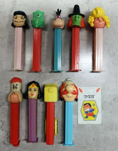 9x Vintage PEZ with Feet – RARE "MADE IN SLOVENIA" Lot + Vintage Boxer Sticker