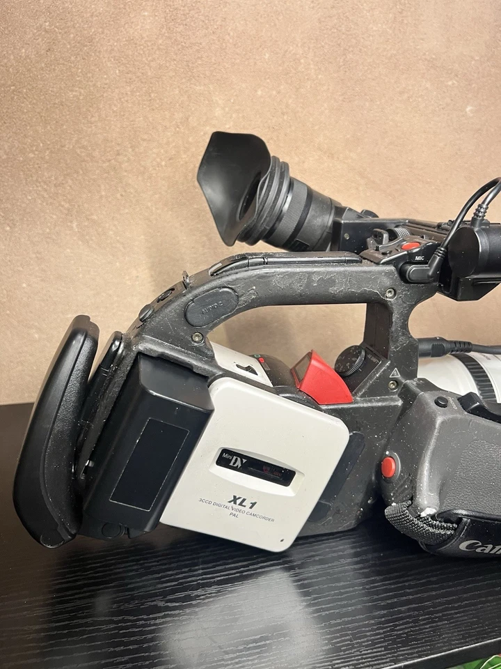 CANON XL1 3CCD + 16X + 3X Lens + Extras & Case! - Slight Tape Noise - READ DESC! - Image 4 of 4