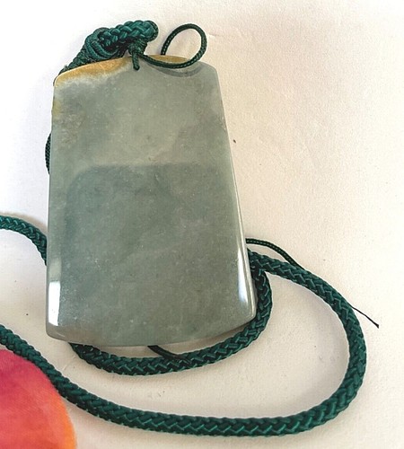 Amuleto Ciondolo Guan Yin Giada Rossa Verde 60x42mm Dea della Compassione Buona Fortuna - Foto 12 di 12
