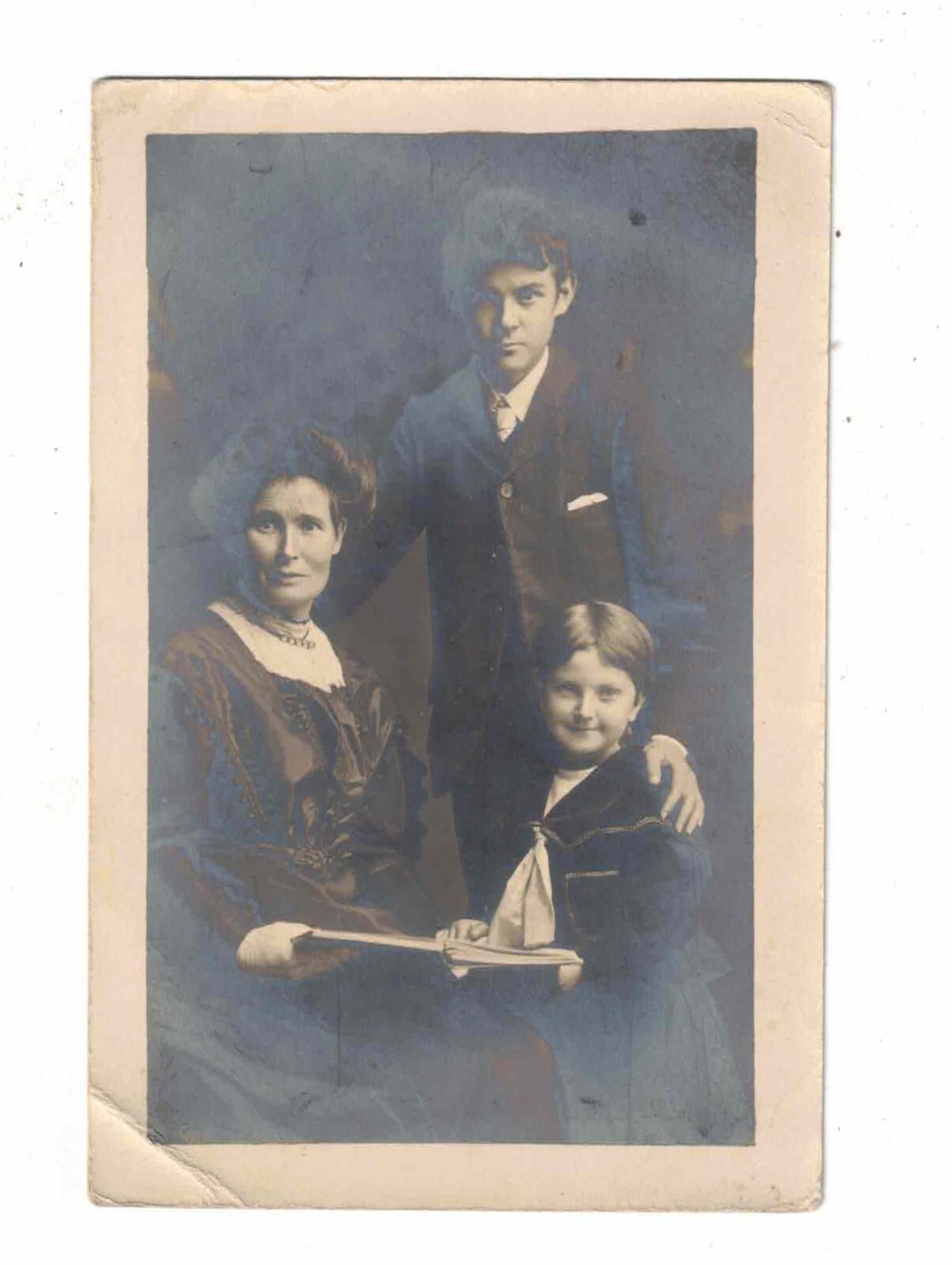 Vintage Postcard - Early 1900s - Portrait of a family. Australia