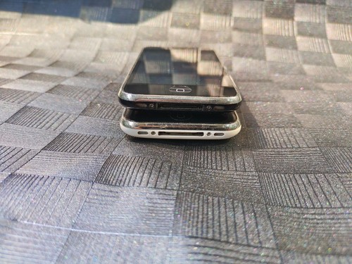Apple iPhone 3G(iPhone 2nd gen) 8/16GB Black/White UNLOCKED Good Condition - 第 9/11 張圖片