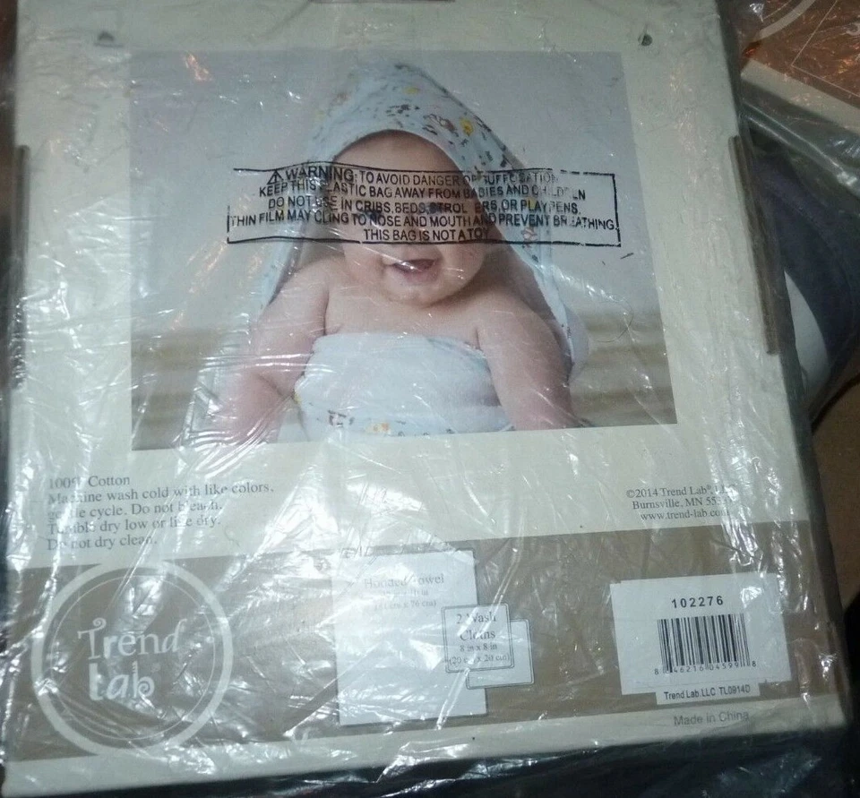 NEW TREND LAB 3 PC Piece Bath Set -Hooded Towel + 2 Wash clothes Baby NWT 3F46 - Image 2 of 2