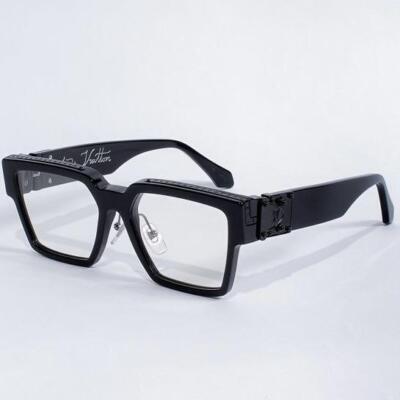 Louis Vuitton 1.1 Clear Millionaires Sunglasses Black Acetate. Size W