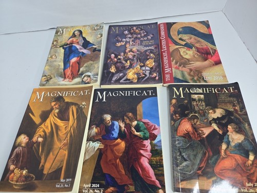 Magnificat Magazine Lot of 17 Books from 2016 to 2024 - Picture 2 of 4