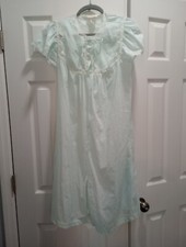 Vintage Barbizon Robe, Short Sleeve Size M Made In The USA