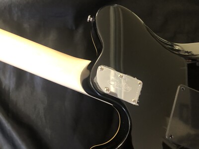 New Sterling by Musicman / AX40 AXIS Transparent Gold