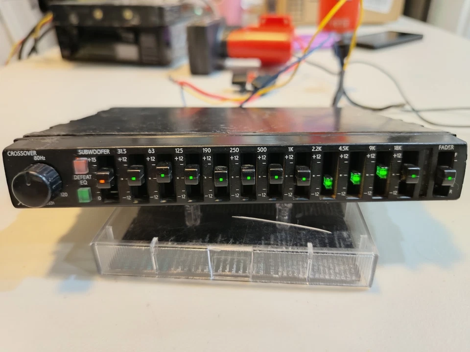 ALPINE 3331 Old School car Graphic Equalizer EQ 11-Band Pre-Amp FOR PARTS - Image 3 of 4