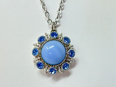 Vintage AVON Silvertone Blue Cabochon Rhinestone Moon Magic Pendant Necklace