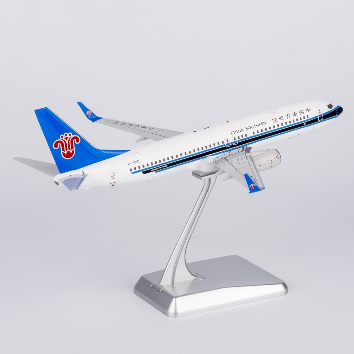 1:200 NG Models China Southern Airlines Plane B737-800 Diecast