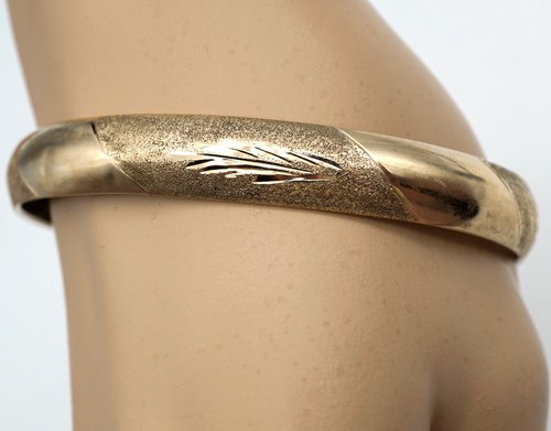 10K Gelbgold Verschluss Armreif Armband schönes Diamant geätztes Design 5,8 Gramm - Bild 4 von 16