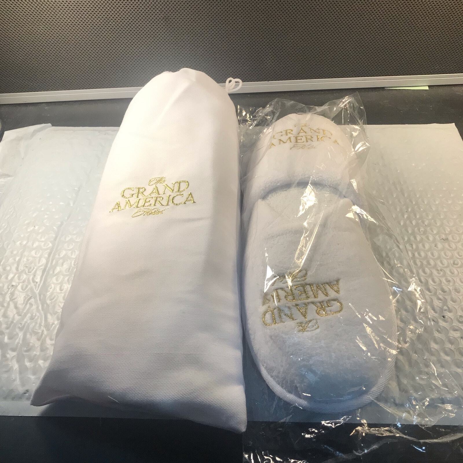 PANTOFOLA D’ORO Ciabatte Grand America Hotel lettere bianche e oro slip on nuove