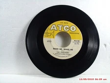 THE COASTERS -(45)- WAKE ME, SHAKE ME / STEWBALL - ATCO RECORDS 45-6168  -  1960