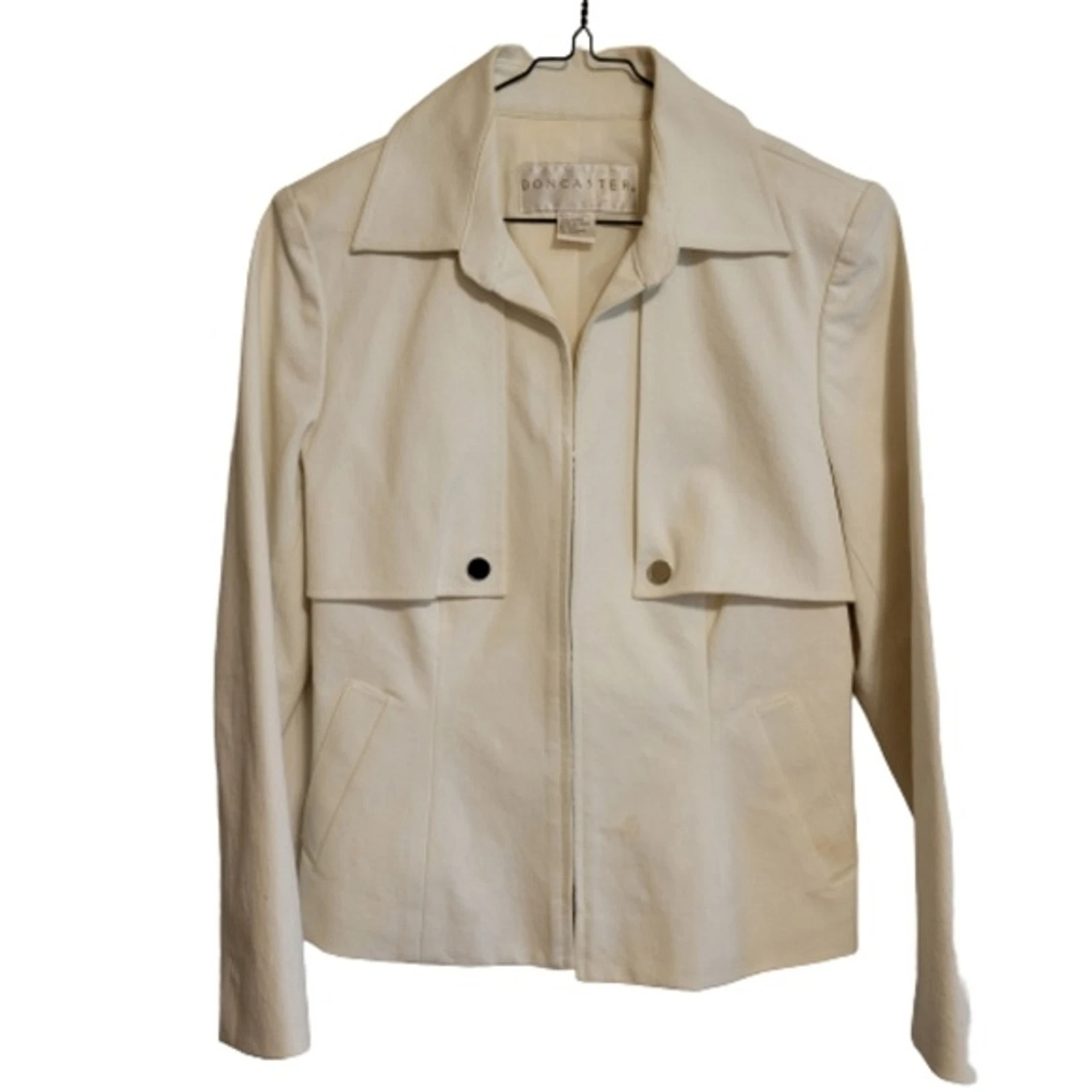 Doncaster women's size 4 petite off white zipper up light jacket