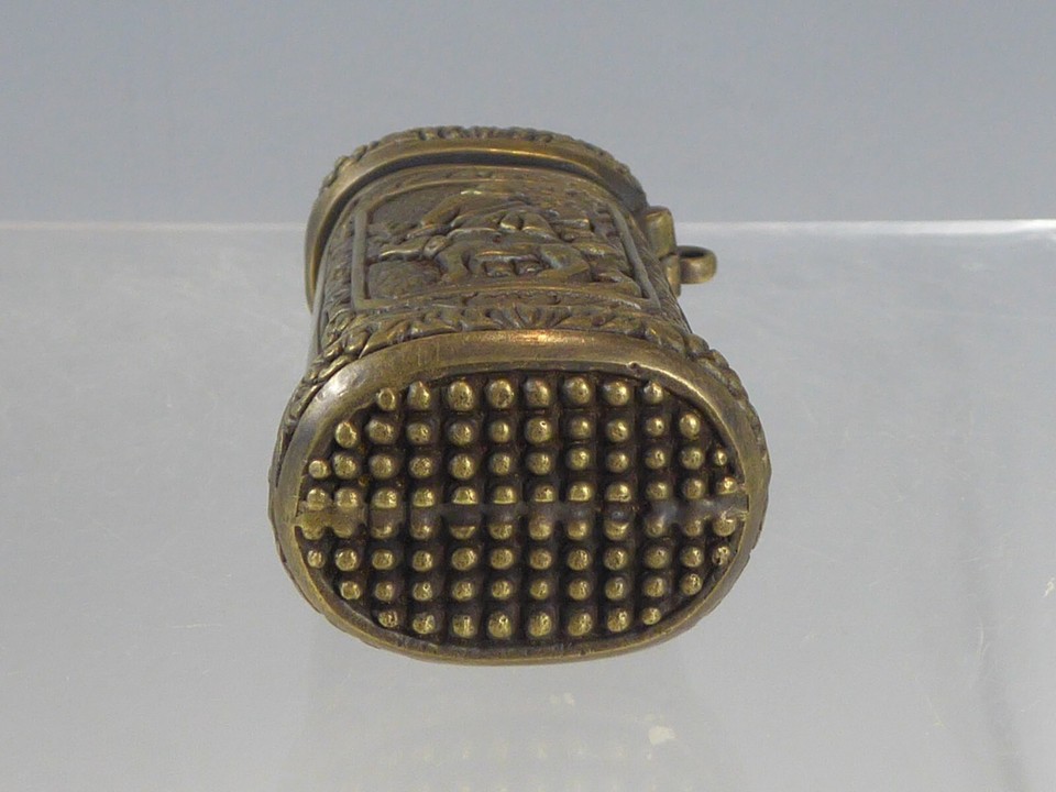 NOVELTY BRASS HUNTING SCENE VESTA MATCH STRIKE CASE eBay