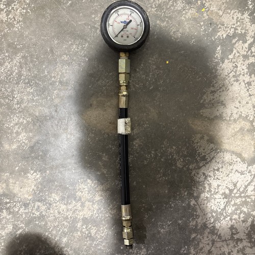 664158: Aftermarket Caterpillar/Towmotor Gauge - 5000 PSI