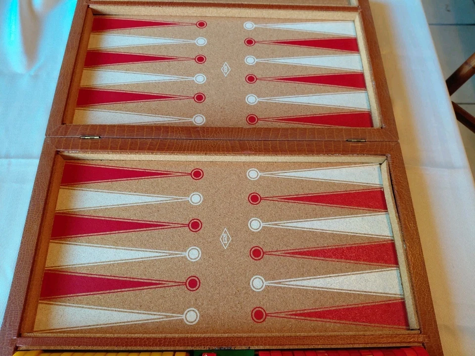 Vtg Lowe Briefcase Backgammon Set 30 Butterscotch & Red Swirl Bakelite Tokens - Image 2 of 4