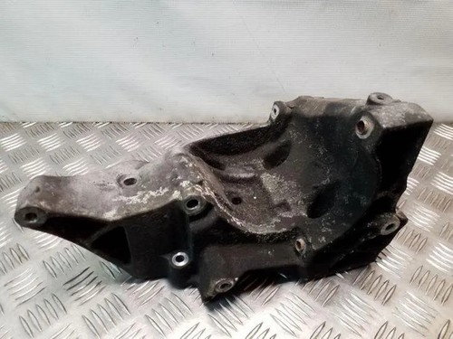 BMW 1 E87 Generatorhalterung 7802639 2.00 Diesel 130kw 2009 25133710