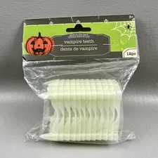 12Pc Glow In The Dark Plastic Vampire Teeth New Sealed NOS Halloween