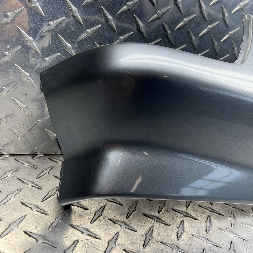 1989 年本田 Pc800 右后备箱盖 81240-MR5-8700  — 第 2/4 张图片