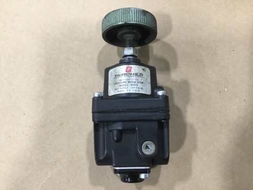 Fairchild 30212 Pneumatic Pressure Regulator 0-2 PSIG #13J74