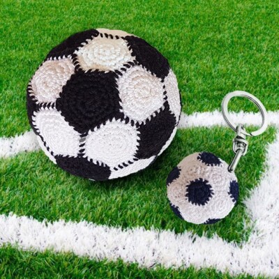 Crochet Pattern Soccer ball  Amigurumi: PDF description, crochet charts, eco-fr