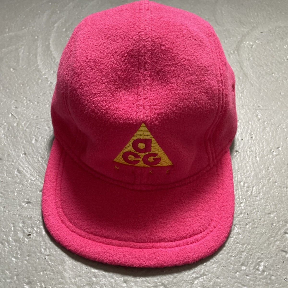 Nike ACG フリース ベースボールキャップ ピンク Nike ACG NRG AW84 (BV1050-666) Panel Camp Fleece Cap Rush
