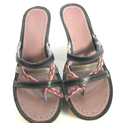 clarks leather thong sandals