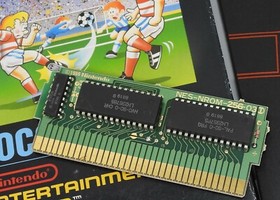 SOCCER  Kleine OVP  Nintendo  NES Spiel   Bienengr&auml;ber   GETESTET