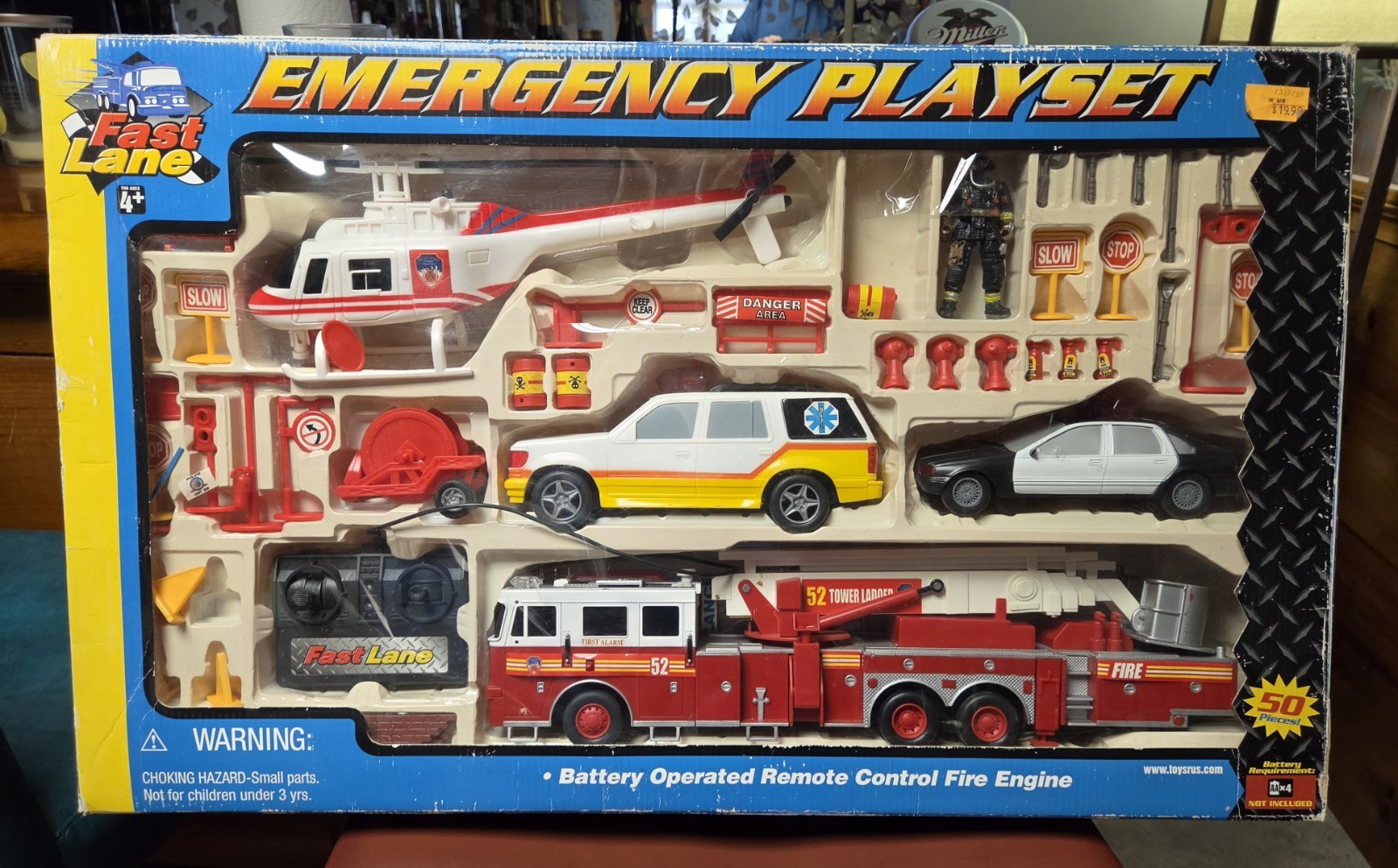 Fast Lane EMERGENCY PLAY SET 50 Piece Battery Operated Remot