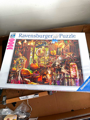 Ravensburger 1000-Piece Art Jigsaw Puzzle, Cardboard Multicolor Interlocking