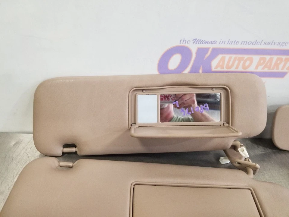 99 1999 LEXUS LX470 LF40 SUN VISOR SET BEGIE LEFT DRIVER AND RIGHT PASSENGER - Image 3 of 4