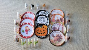 Pottery Barn Kids Holiday Plates & Cups, Set Of 16 Cups And 10 Plates