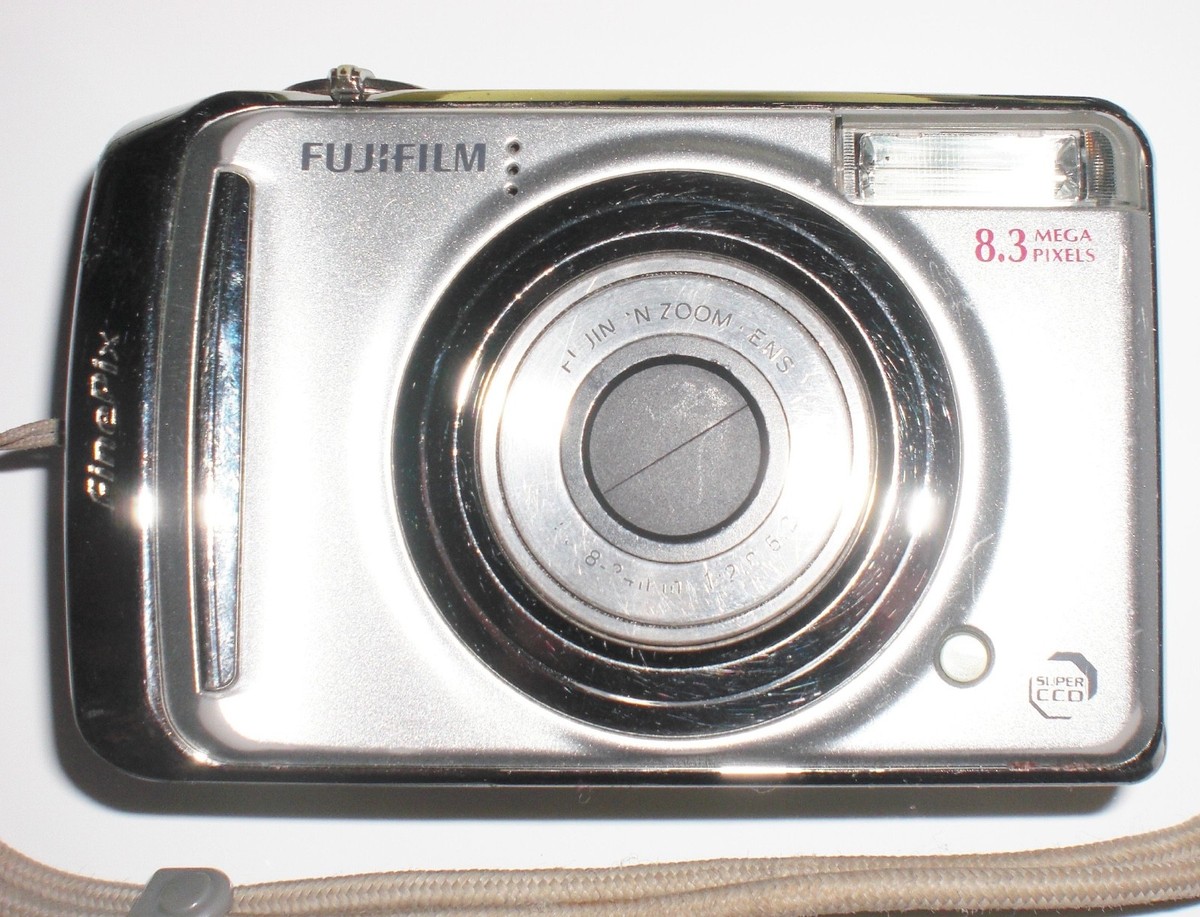 動作未確認FUJIFILM FinePix A800 8.3メガピクセル Fujifilm FinePix A Series A800 8.3MP Digital Camera - Silver