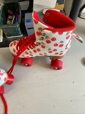 Altar'd State Vintage Style Roller Skates size 6 EXCELLENT condition Cherries