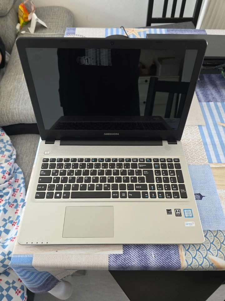 medion akoya - Bild 2 von 4