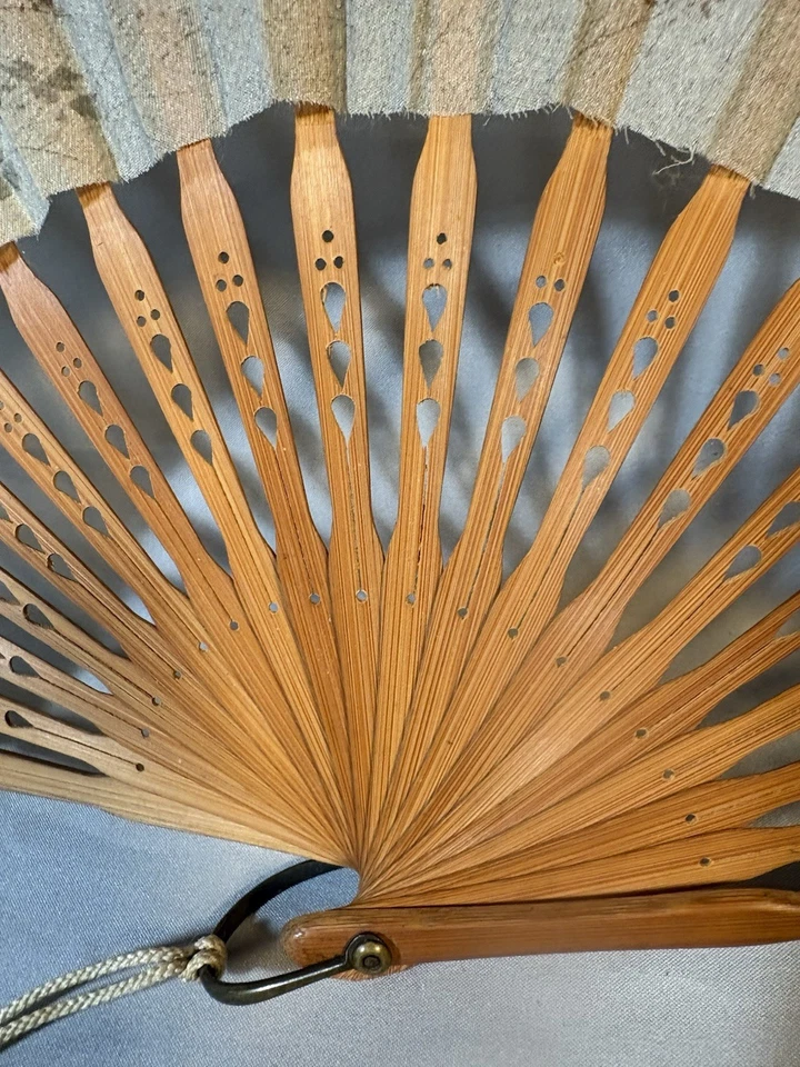 古董丝绸扇手绘  — 第 4/4 张图片