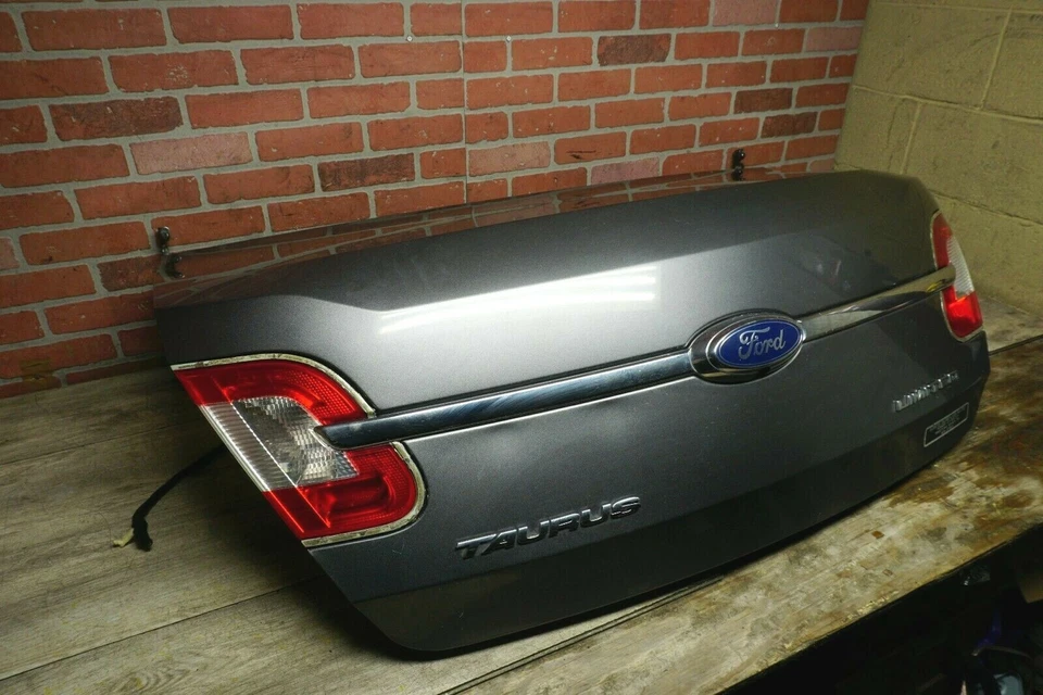 GRAY 2010-2012 FORD TAURUS LIMITED TRUNK LID W/ INNER TAIL LIGHT HINGE LOCK OEM* - Image 4 of 4