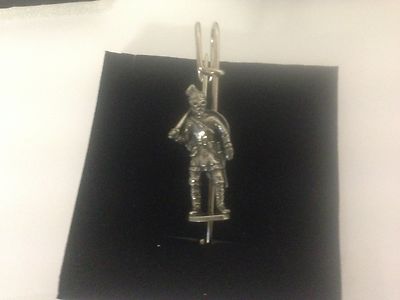 sächsischer König 7. Jahrhundert Box1i Kilt Pin Schal oder Brosche Zinn Emblem 3'' 7,5 cm