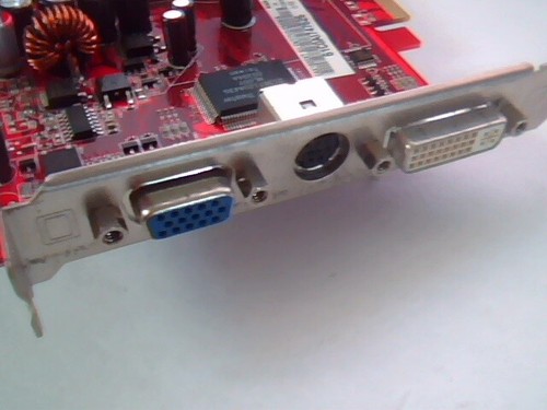AGP Video Graphics Card ASUS EAX1600XT Silent TVD 256M RV530-A671SP R1.00 - Picture 7 of 7