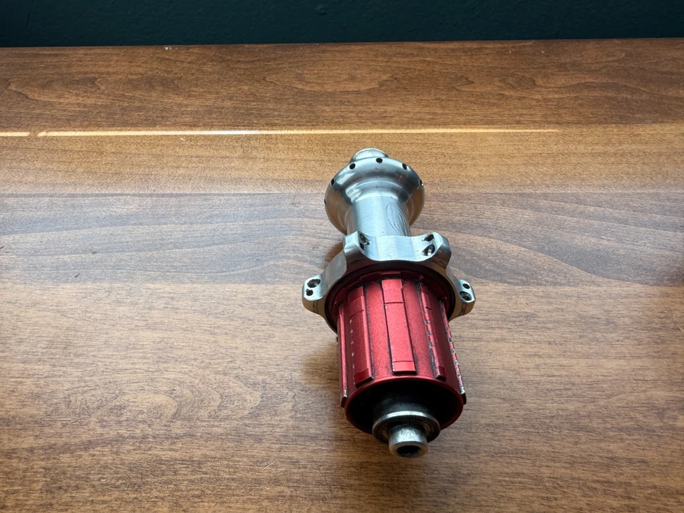 Zipp 182 Rear Bicycle Wheel Hub - 24 Hole - 10/11SPD Shimano/Sram - Image 4 of 4