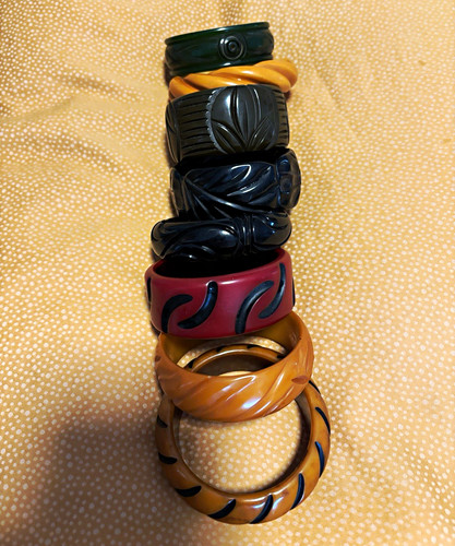 Lot of Bakelite Bangle Bracelets Mixed Colors Carved & Swirl